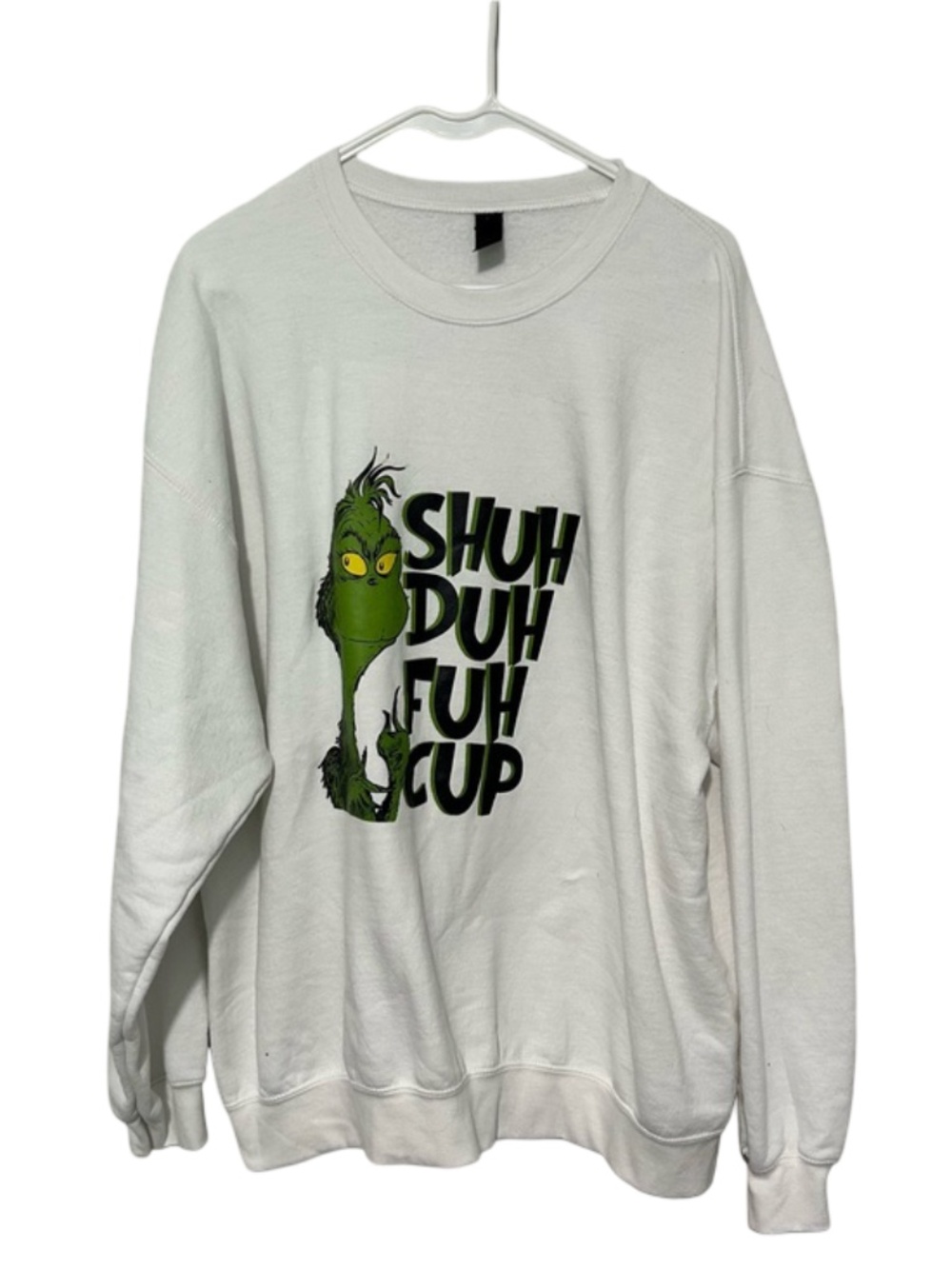 Grinch Graphic White Sweatshirt Size XL‎